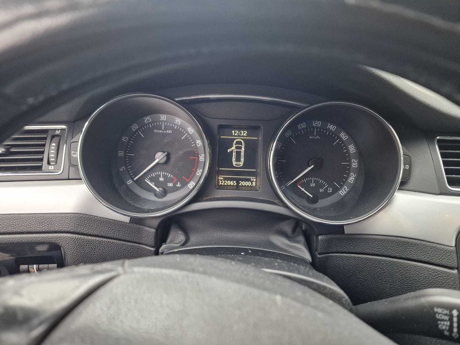 skoda superb 2011 1.6 TDI combi Greenline