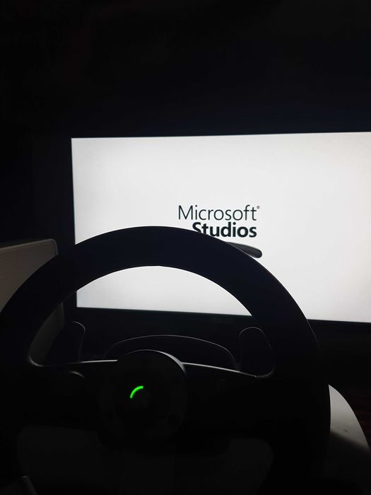 Volan Xbox 360 original Microsoft cu pedale – stare bună
