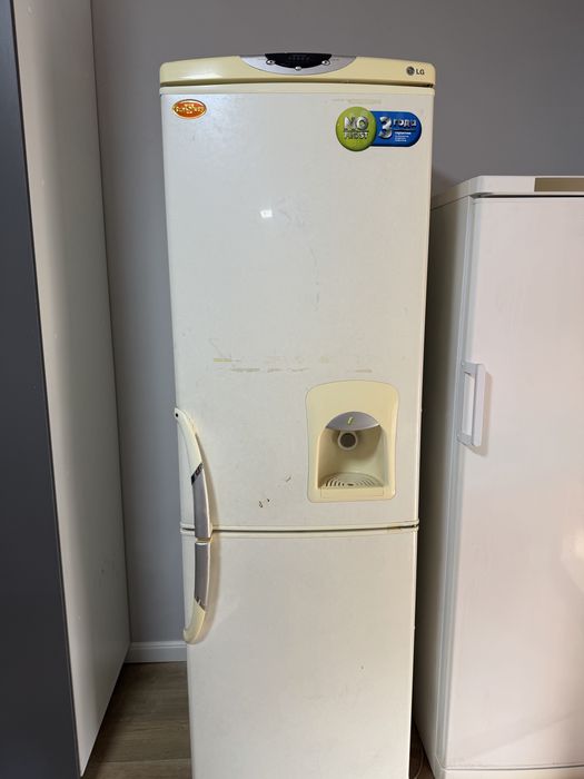 Продам холодильник lg