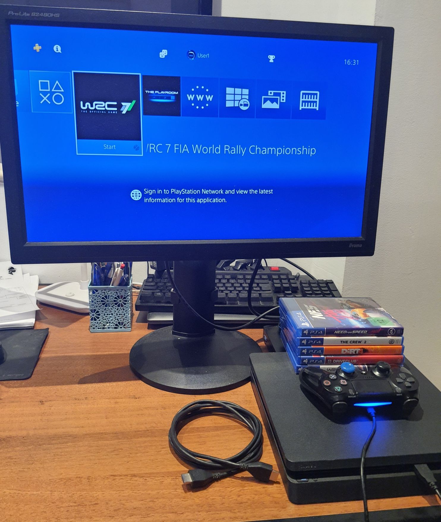 PS4 slim utilizat, SSD 500Gb nou cu o manetă și 5 jocuri