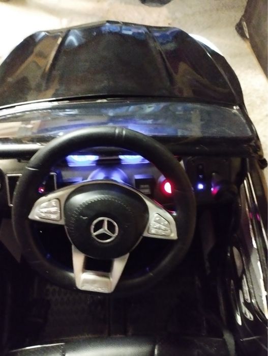Детска акумулаторна кола Mercedes S63