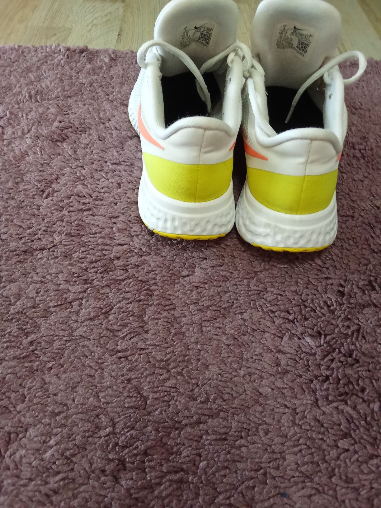 Оригинални маратонки Nike 39 номер