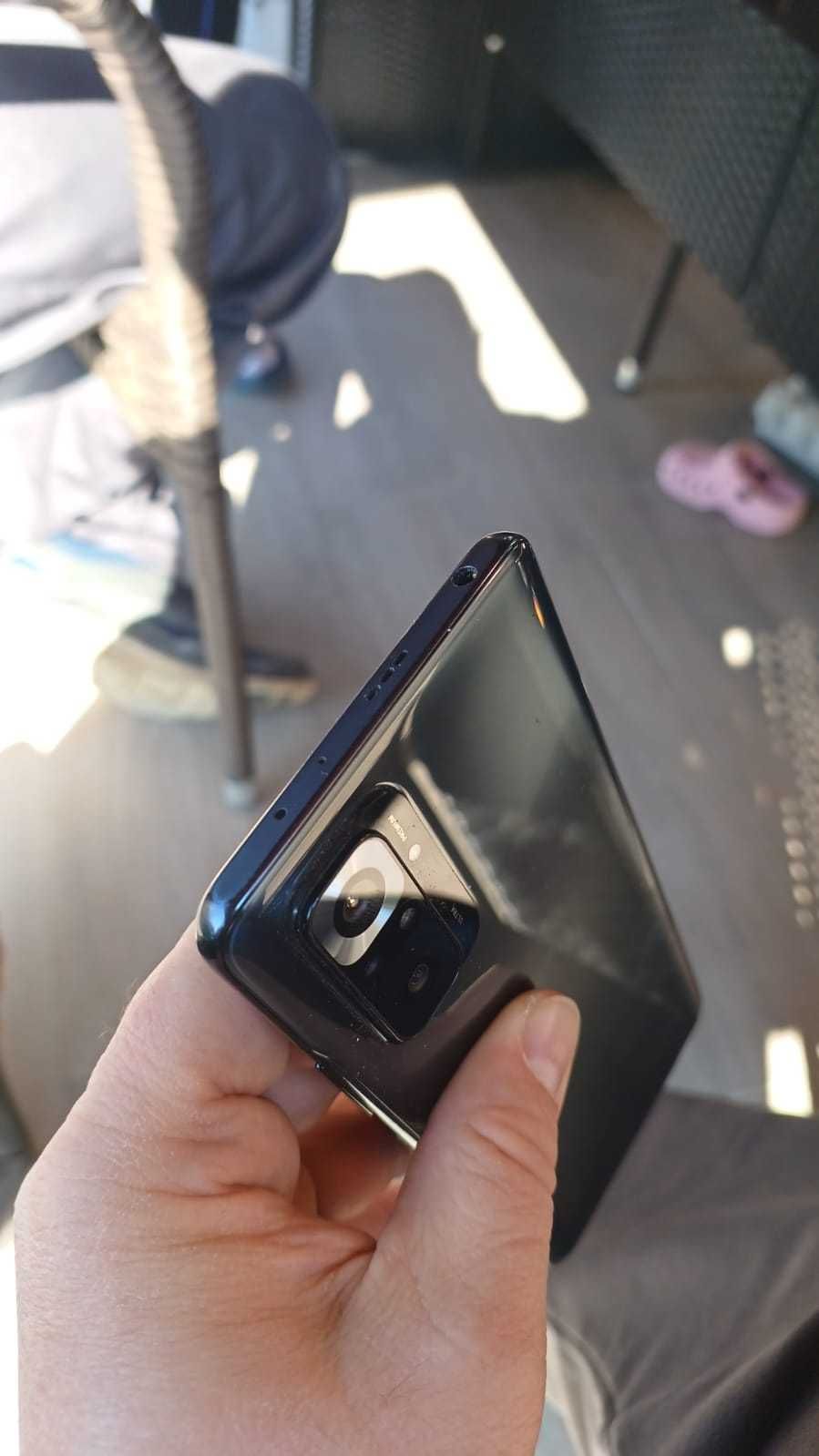 Vând Xiaomi Redmi note 10 Pro impecabil