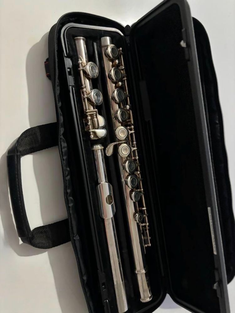 Flaut Yamaha negociabil