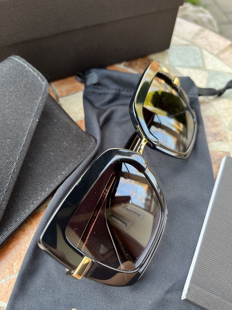 Vând ochelar de soare Dolce &Gabbana dama