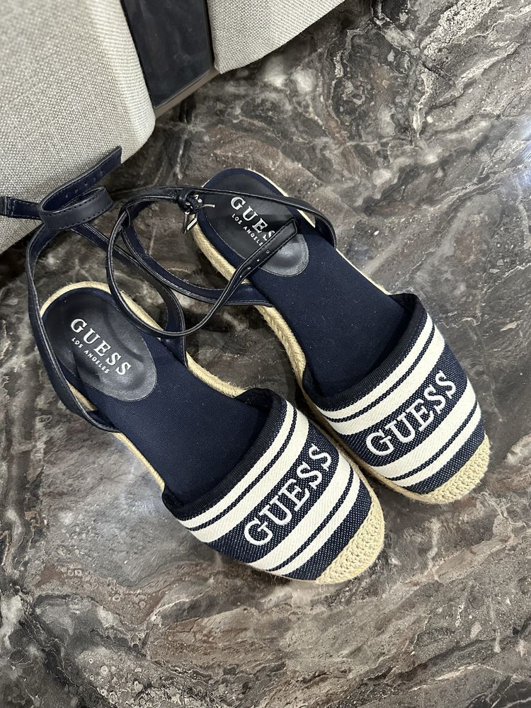 Дамски еспадрили Guess