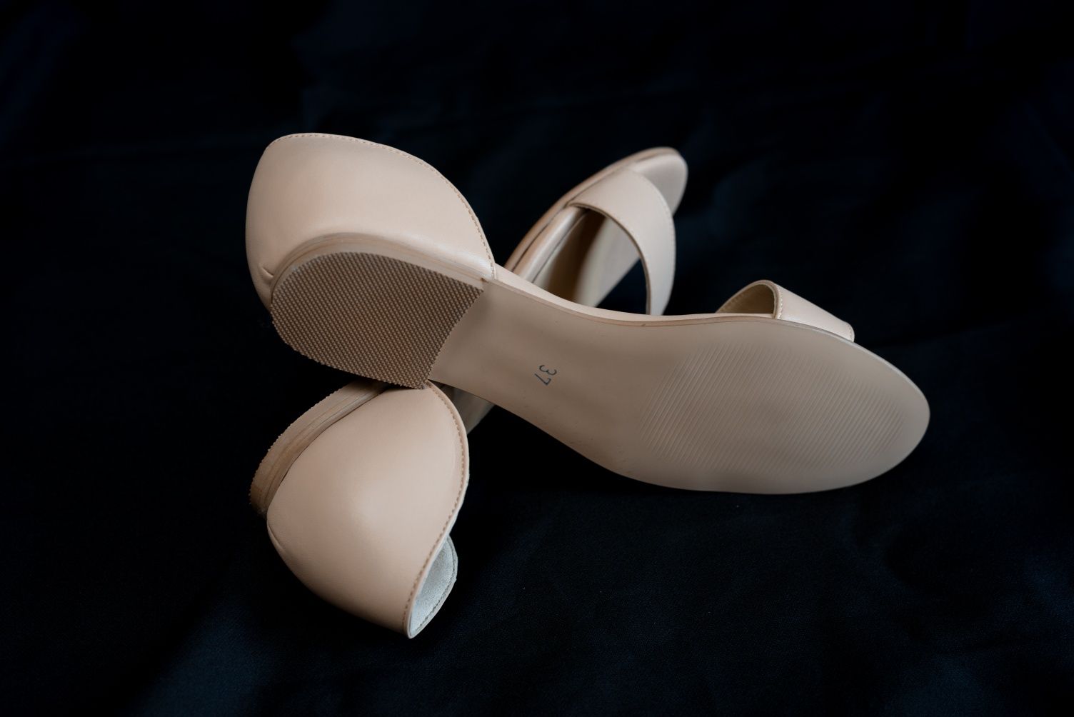 Sandale elegante personalizate, culoare nude