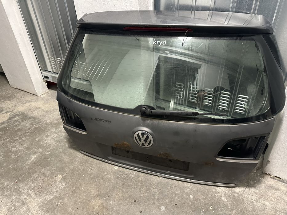 Haion pentru Passat B6 Break