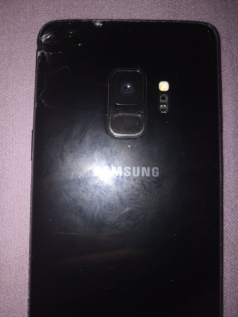 Samsung Galaxy s9 pentru piese