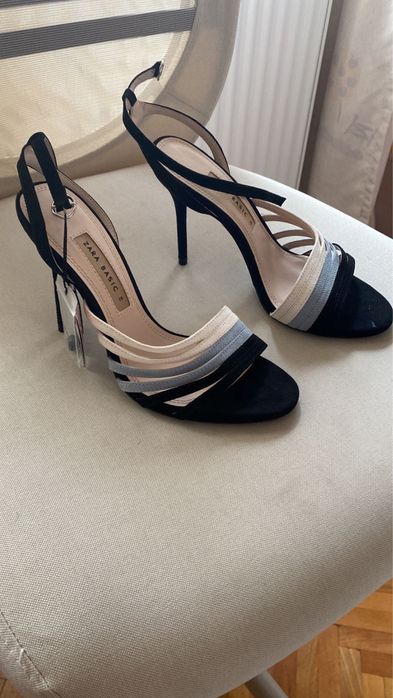 Sandale Zara număr 38