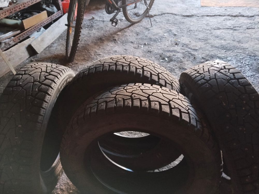 Продам зимние шины 15р.185/65.