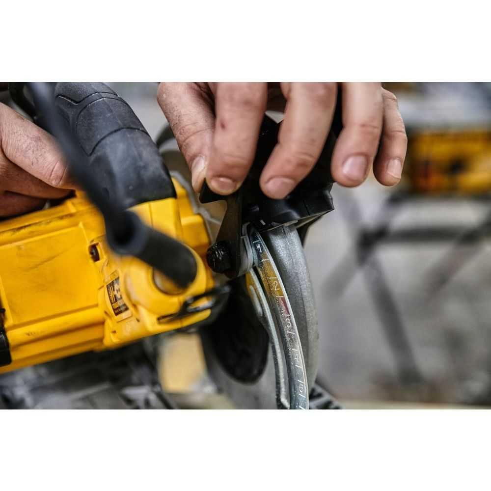 Циркуляр DeWALT DWE576K, 1600W, 190mm