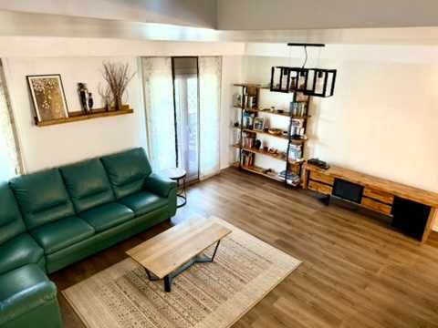 Vila de vanzare in Complexul  COSMOPOLIS – utilata si mobilata