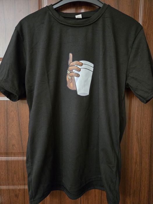 Черни тениски с щампа