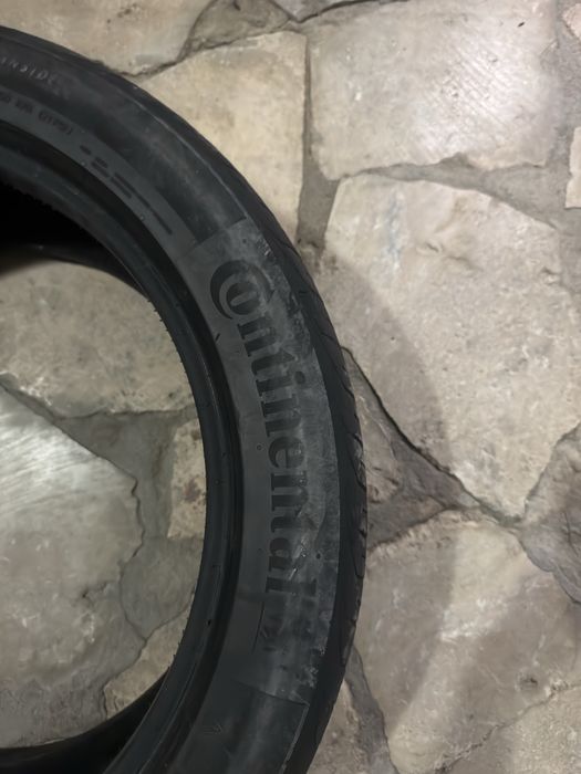 Балон R18 235/45