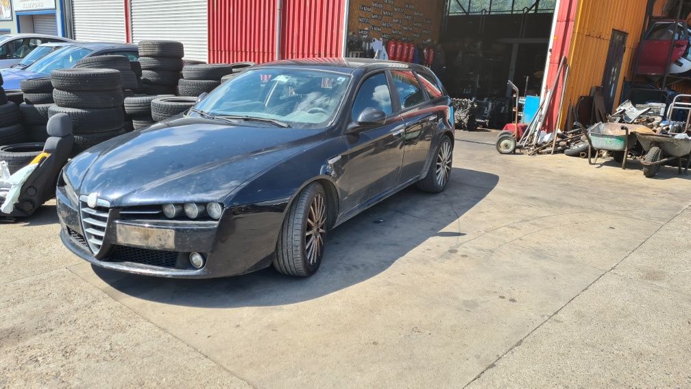 Alfa Romeo 150 1.9 jtdm на части