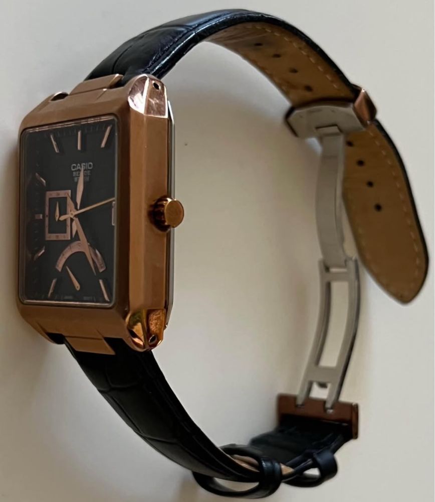 Мъжки часовник Casio Beside BEM-309GL-1AVEF