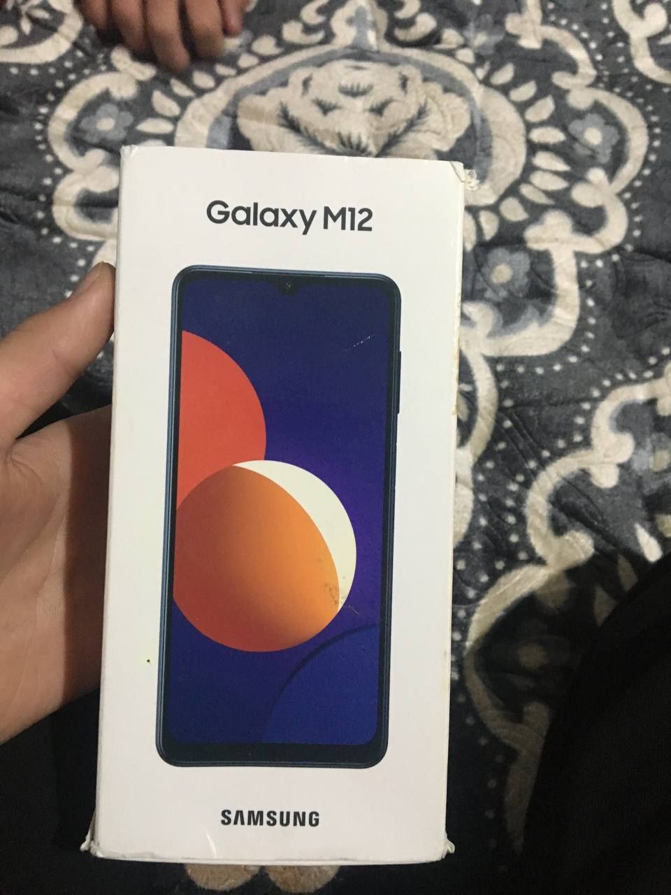 Samsung m12 sotiladi