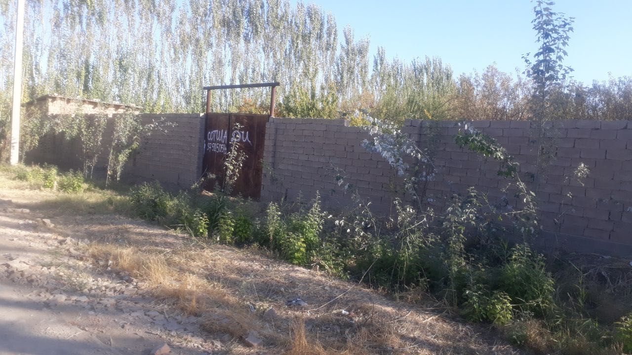 Yer uchastka 4ta yer uchastkasi 6sotixdan 24 sotix sotiladi