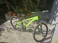 Vand MTB RockRider S100
Roti 27.5 "
Cadrul mărimea s
7 pinioane
3 foi