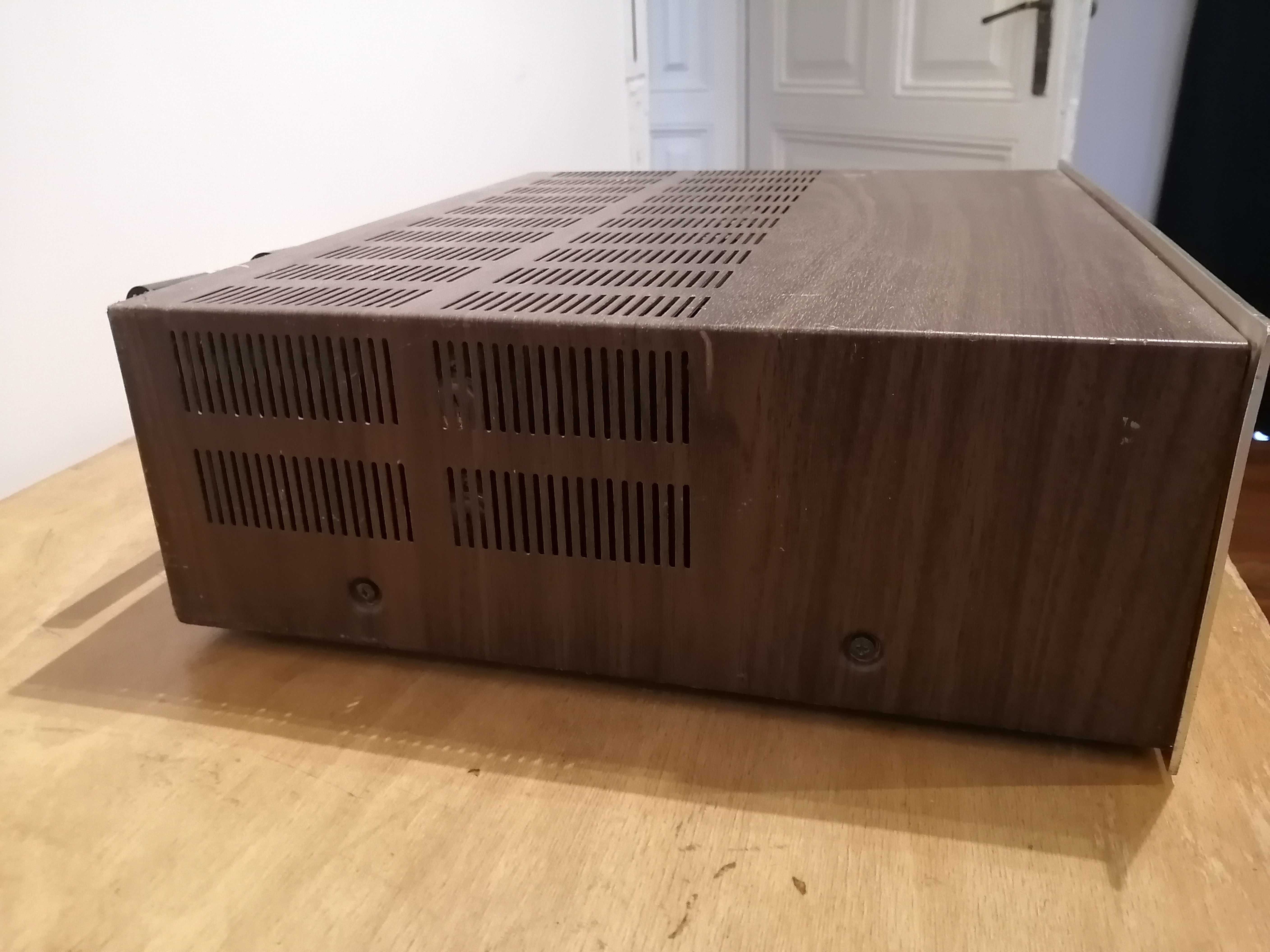 Marantz 2245 усилвател