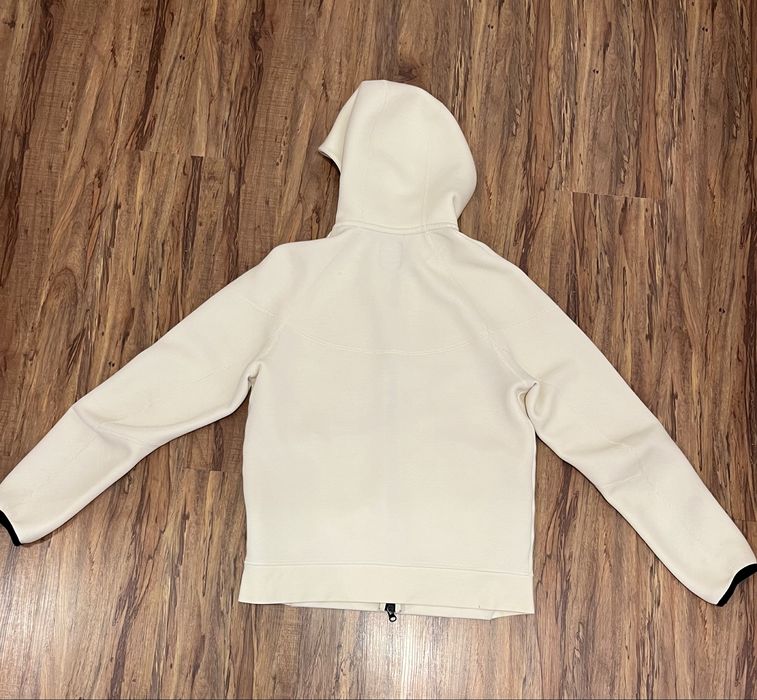 Nike tech fleece M размер