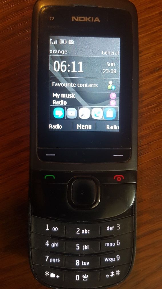 Nokia C2.05, liber