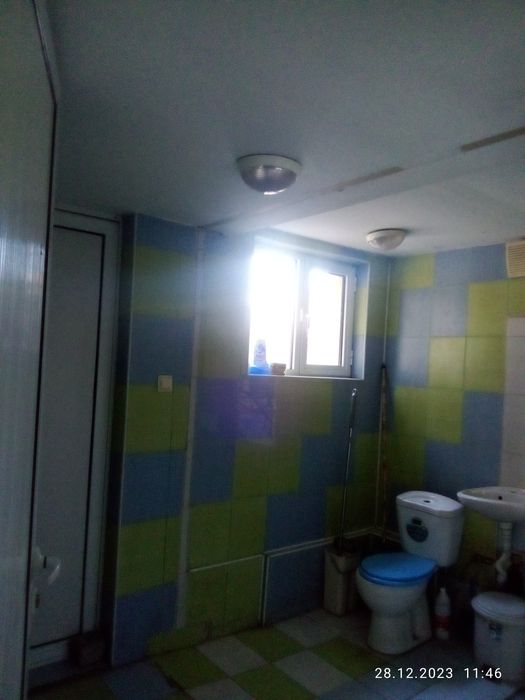 продавам магазин и фризьорски салон