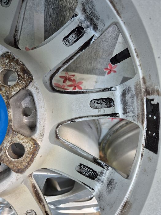 Продавам лети джанти 15 цола 5/112 PLW