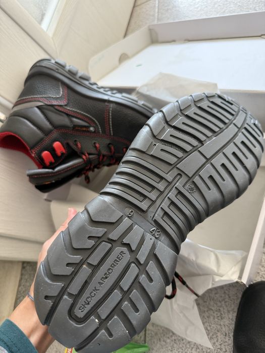 Работни боти с противоудърно бомбе 43 естествена кожа