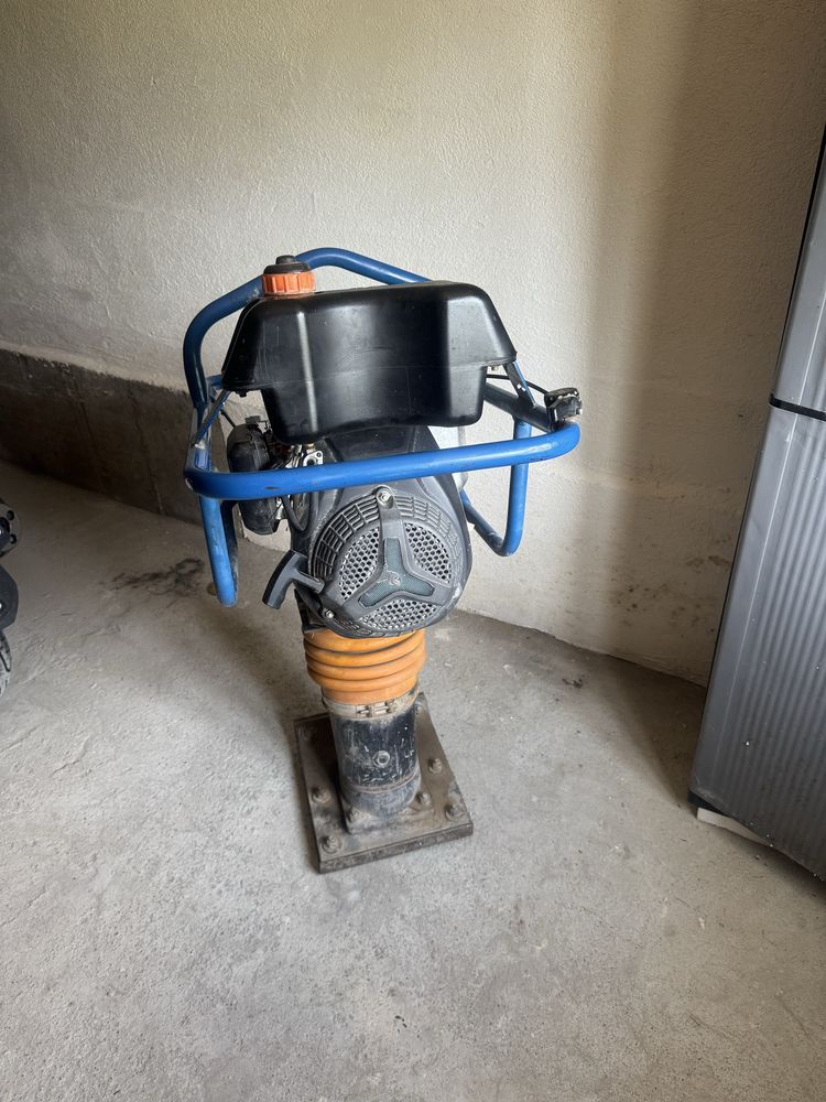 Vand Mai Compactor