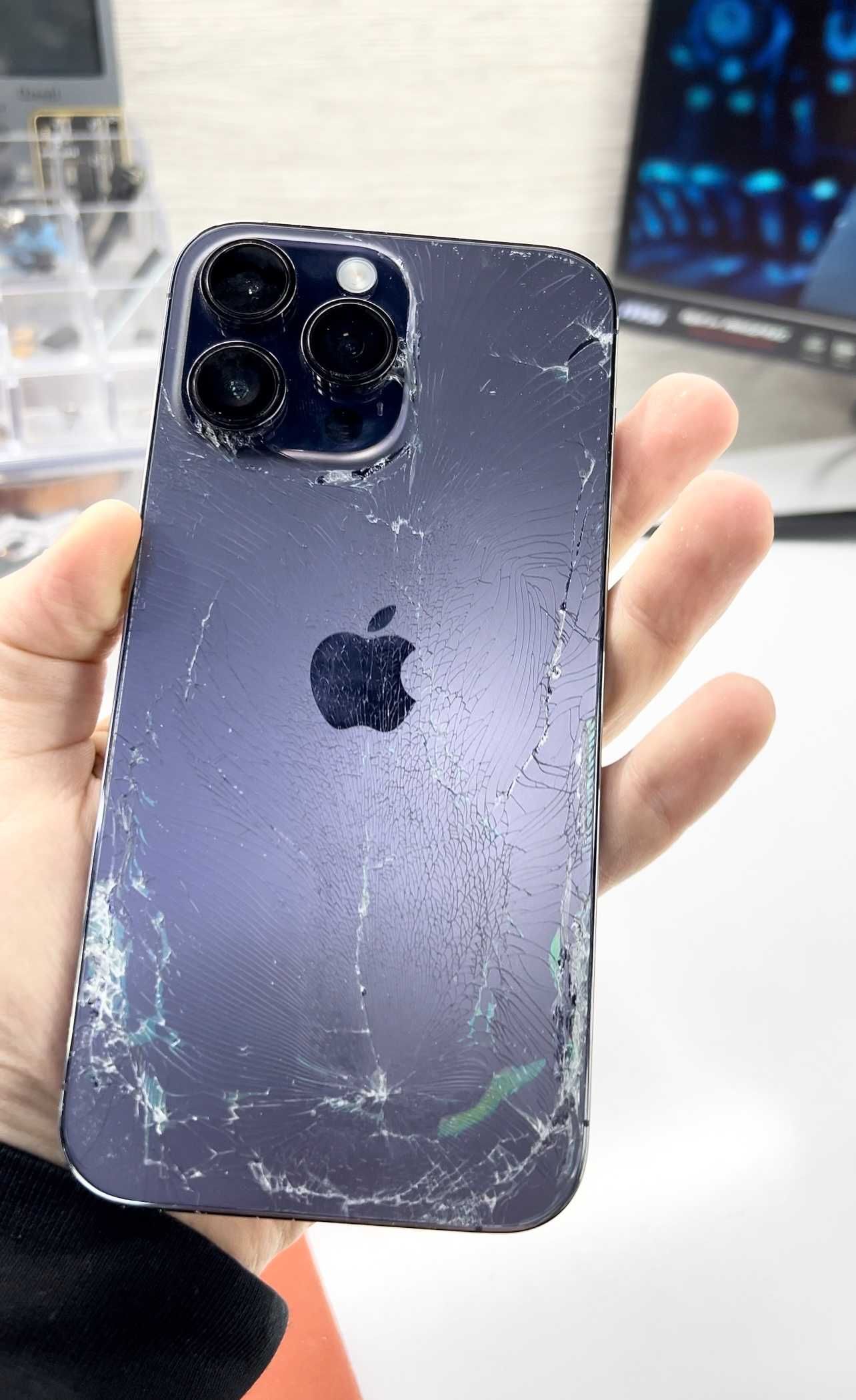 Замена заднего стекла iPhone