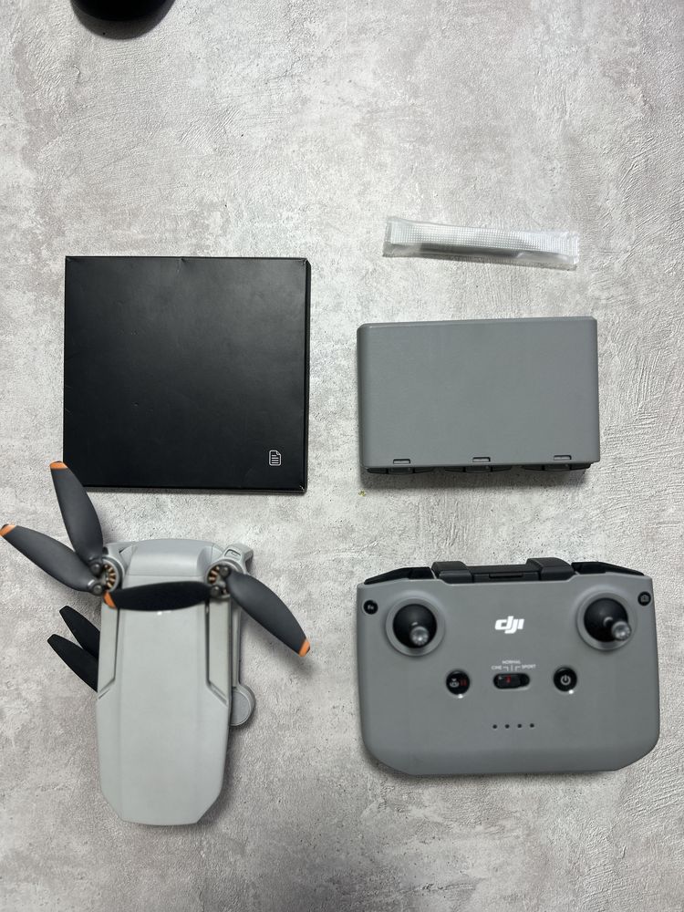 Квадракоптер DJI MINI 2