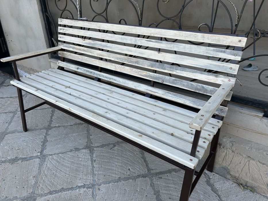 Скамейка сатылады бағасы 25000 теңге