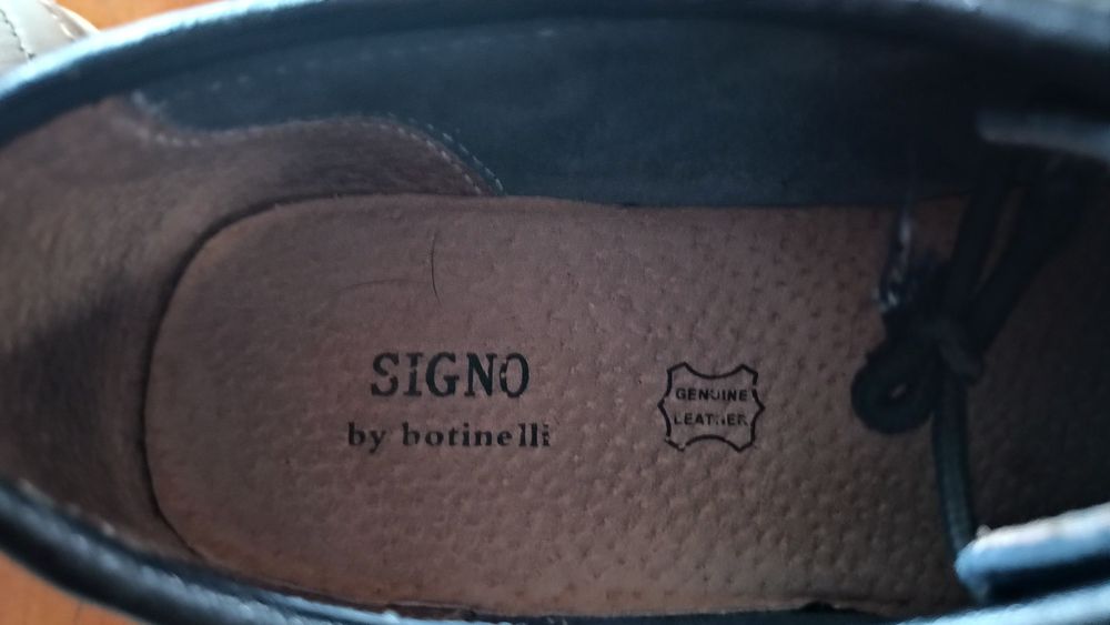 Vând pantofi și opincute