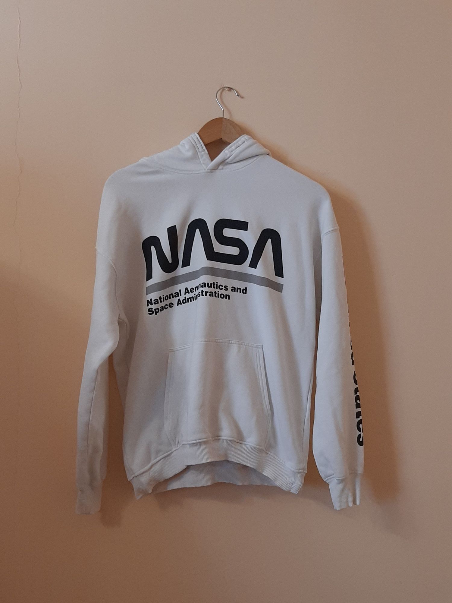 Суичър Nasa от H&M