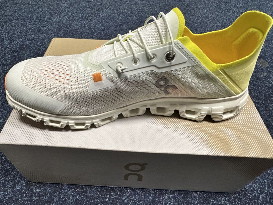 Pantofi sport pentru alergare ON Cloud 6 Coast, Masura 44.5, Albi