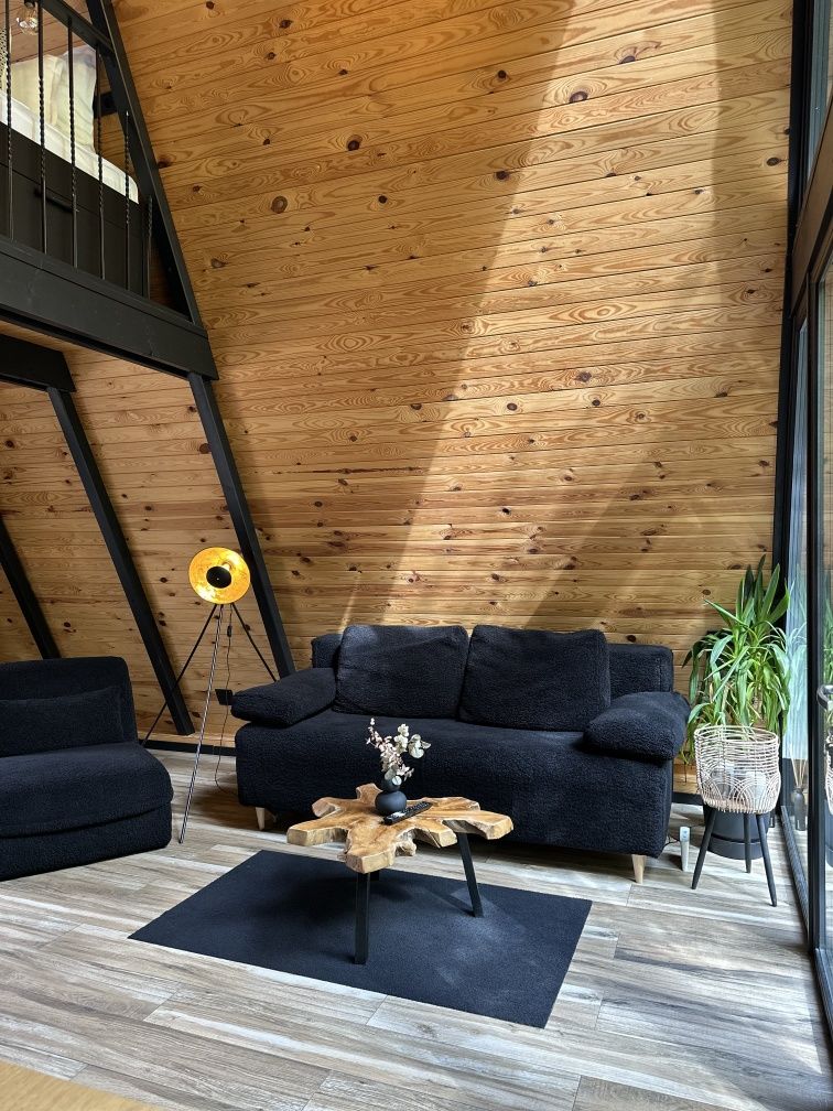 CABANA A-FRAME  cu ciubar de inchiriat