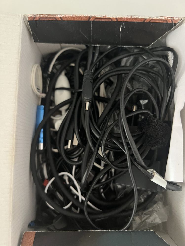Motorola W 208, в добро състояние