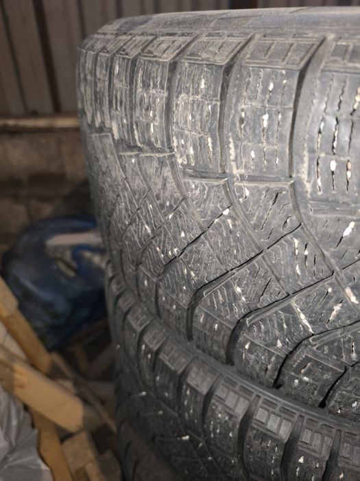 Шины зимние 235.55.r18 Pireli