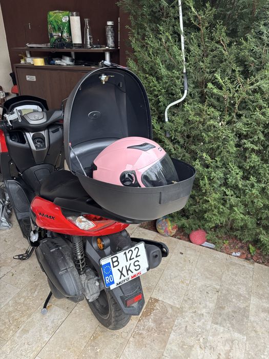 Scuter Yamaha Nmax 125 cm in garantie 1200 km