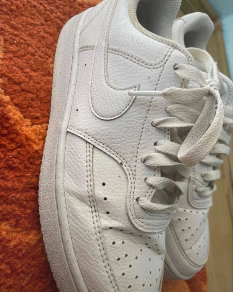 Adidasi nike dama