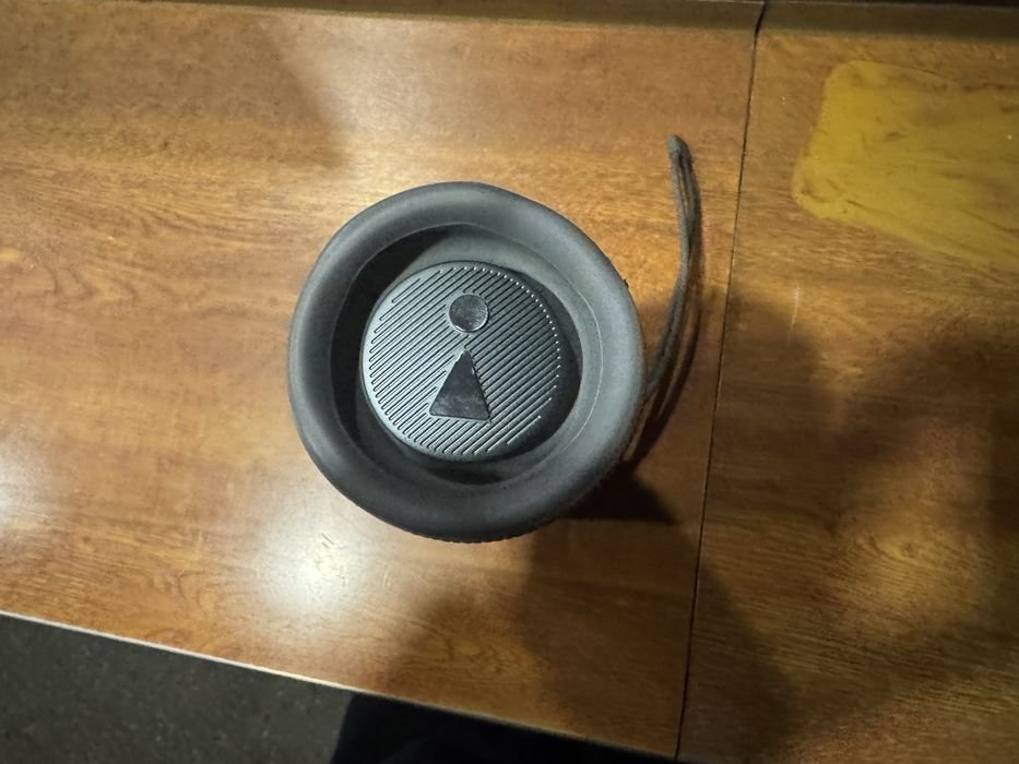 Vand boxa jbl flip6 perfecta