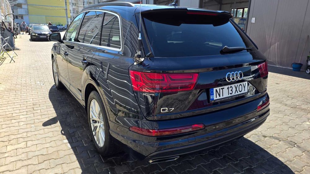 Audi Q7 3.0TDI, 133.000km, intretinut foarte bine