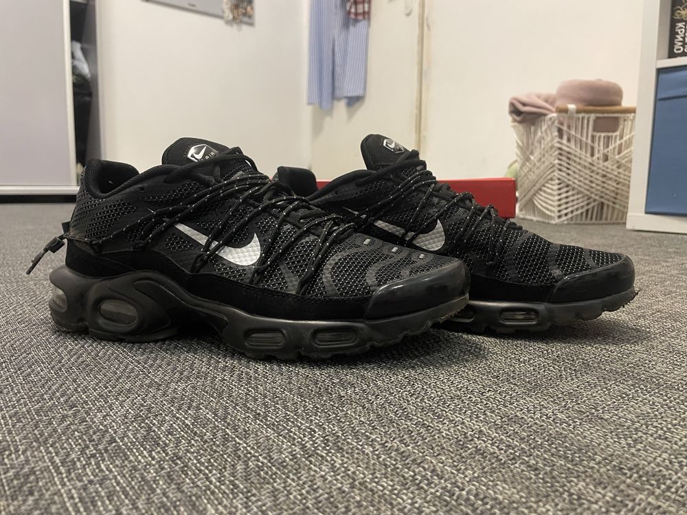 Обувки nike air max tn