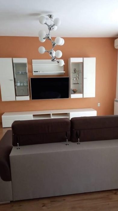 Дава се под наем Тристаен апартамент в София, Гео Милев - 120 кв.м за 900 € - Снимка #2