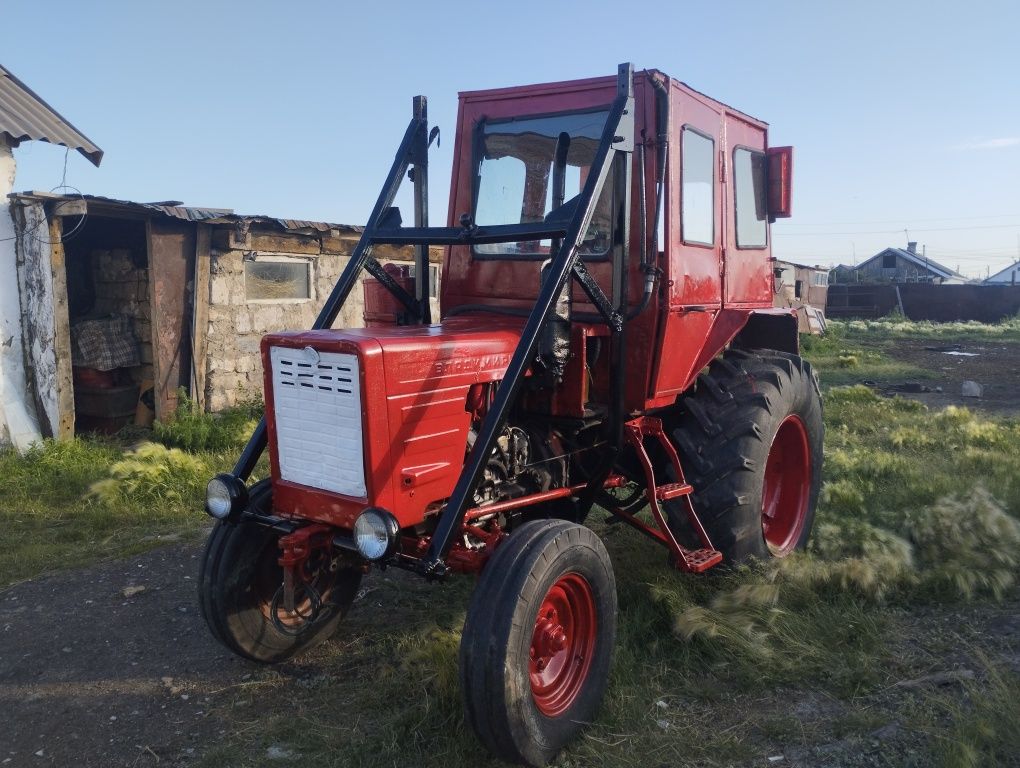 Продам Трактор т-25