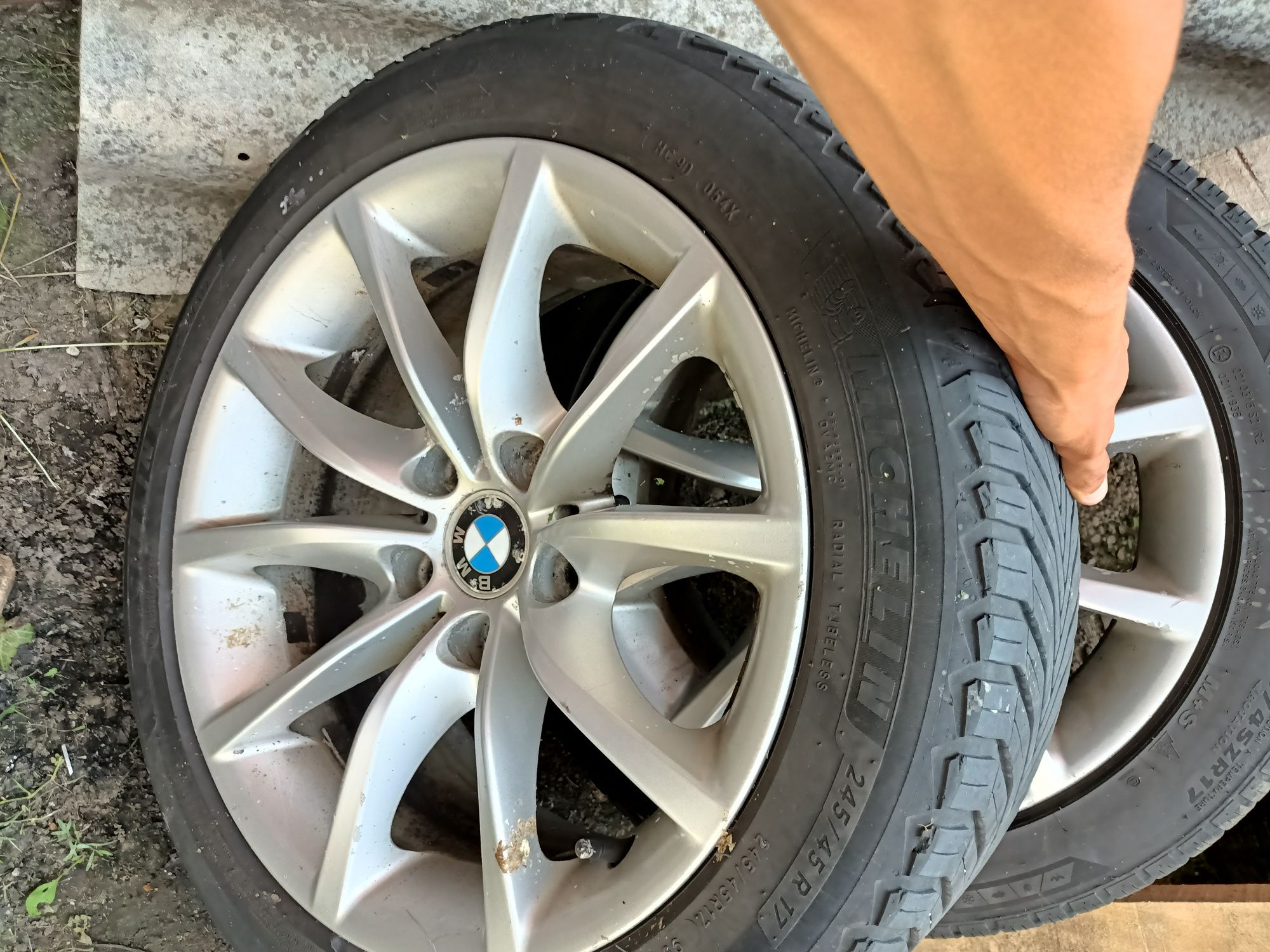 Vând jante BMW E60 M5