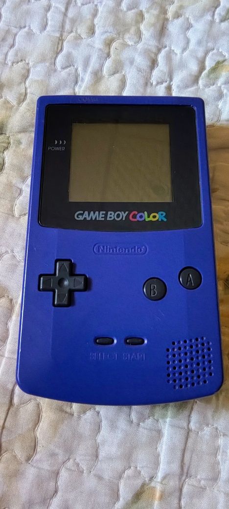 Gameboy albastru sau verde