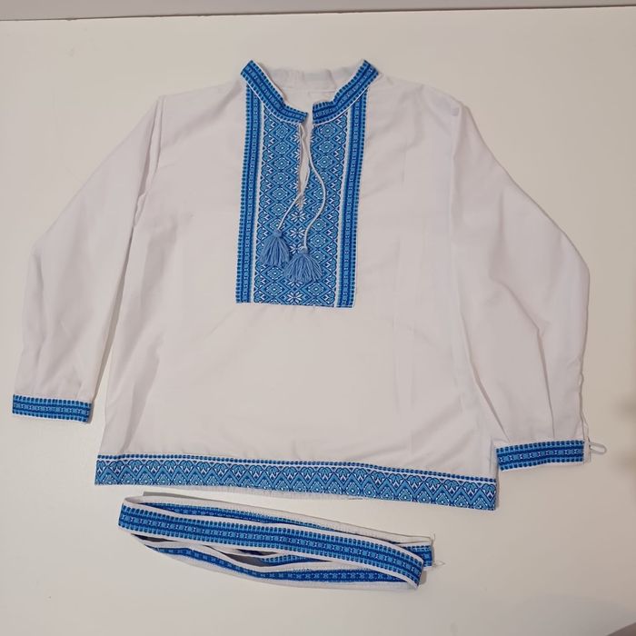 Ie baieti ,noua, varsta 2-4ani, motive traditionale